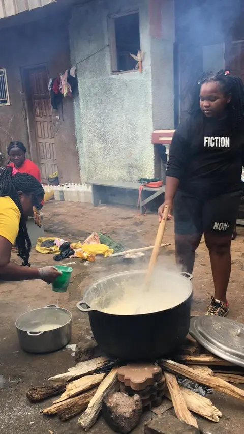 Mûsəkú wə́ nɛ́ msɛ́ 