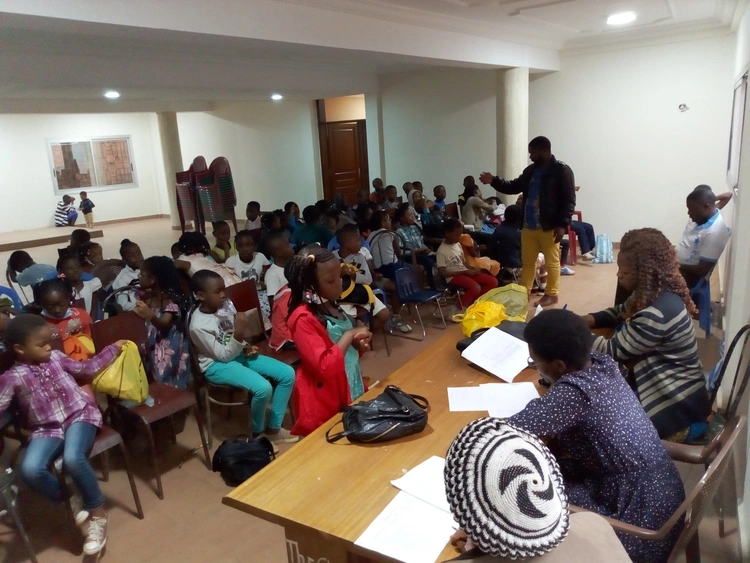 Les apprenants de dyə̂tɔ̌m en pleine évaluation lors du jɛ2021